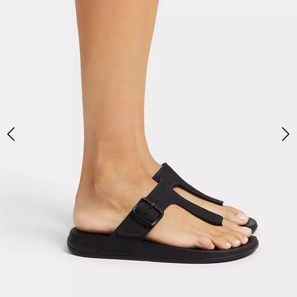 🌴 FitFlop Iqushion Adjustable Buckle Flip Flops - Picture 2 of 14